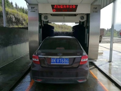 龍門(mén)環(huán)保洗車(chē)機(jī) 智能洗車(chē)服務(wù)的綠色革新